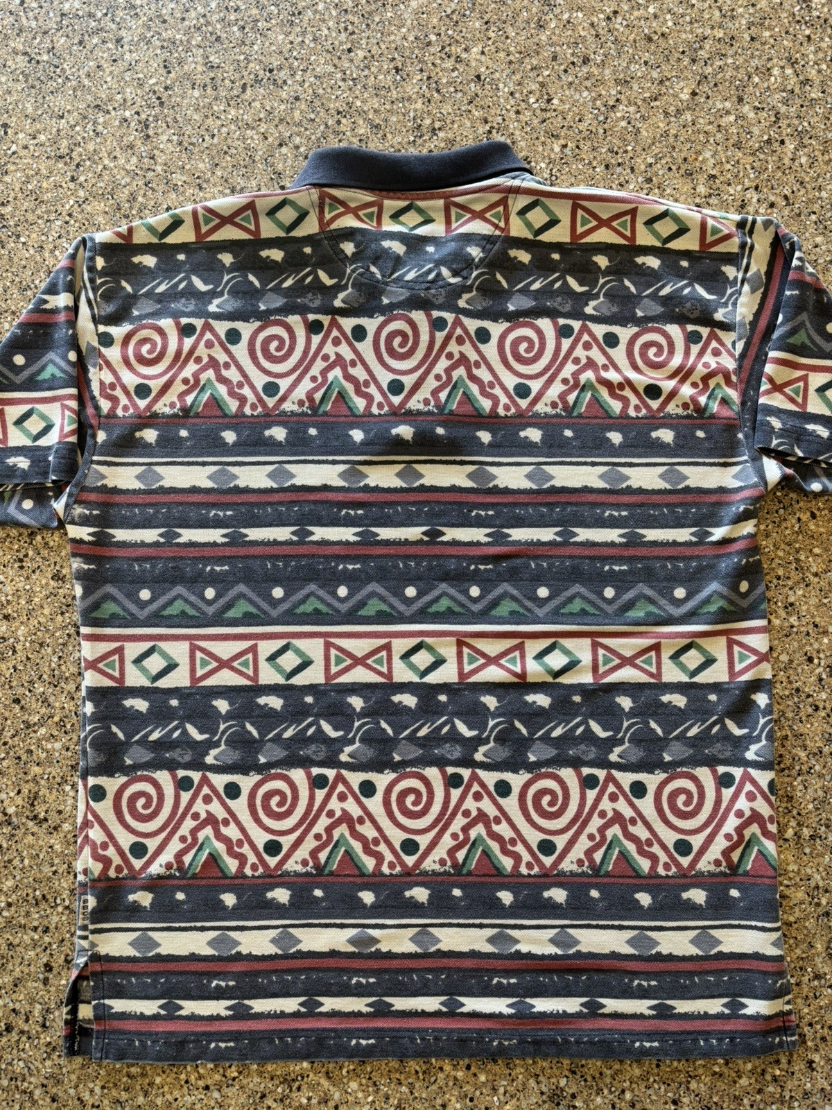 VINTAGE Bugle Boy Men Polo Shirt M multicolor Geometric Aztec Retro Cool