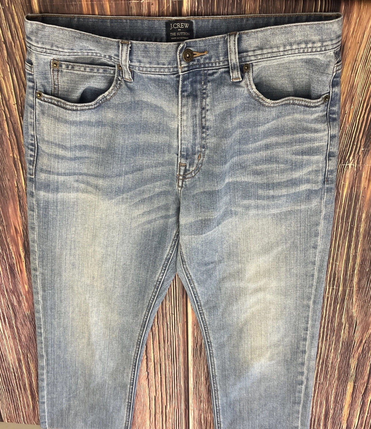 J Crew Jeans The Sutton Straight Leg Mens Size 32×34 (Actual 32×33) Light Wash