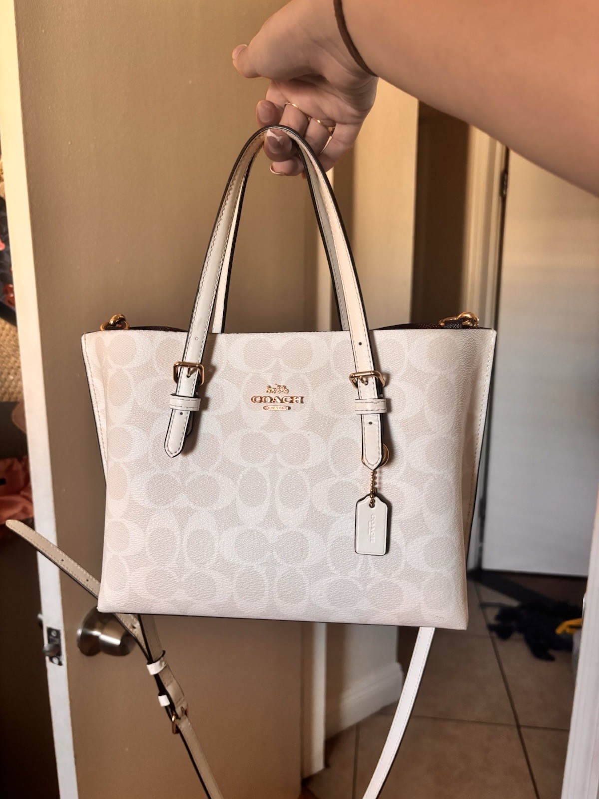 Coach White Medium Tote Zip Bag w/ Adjustable Crossbody Strap & Red Interior