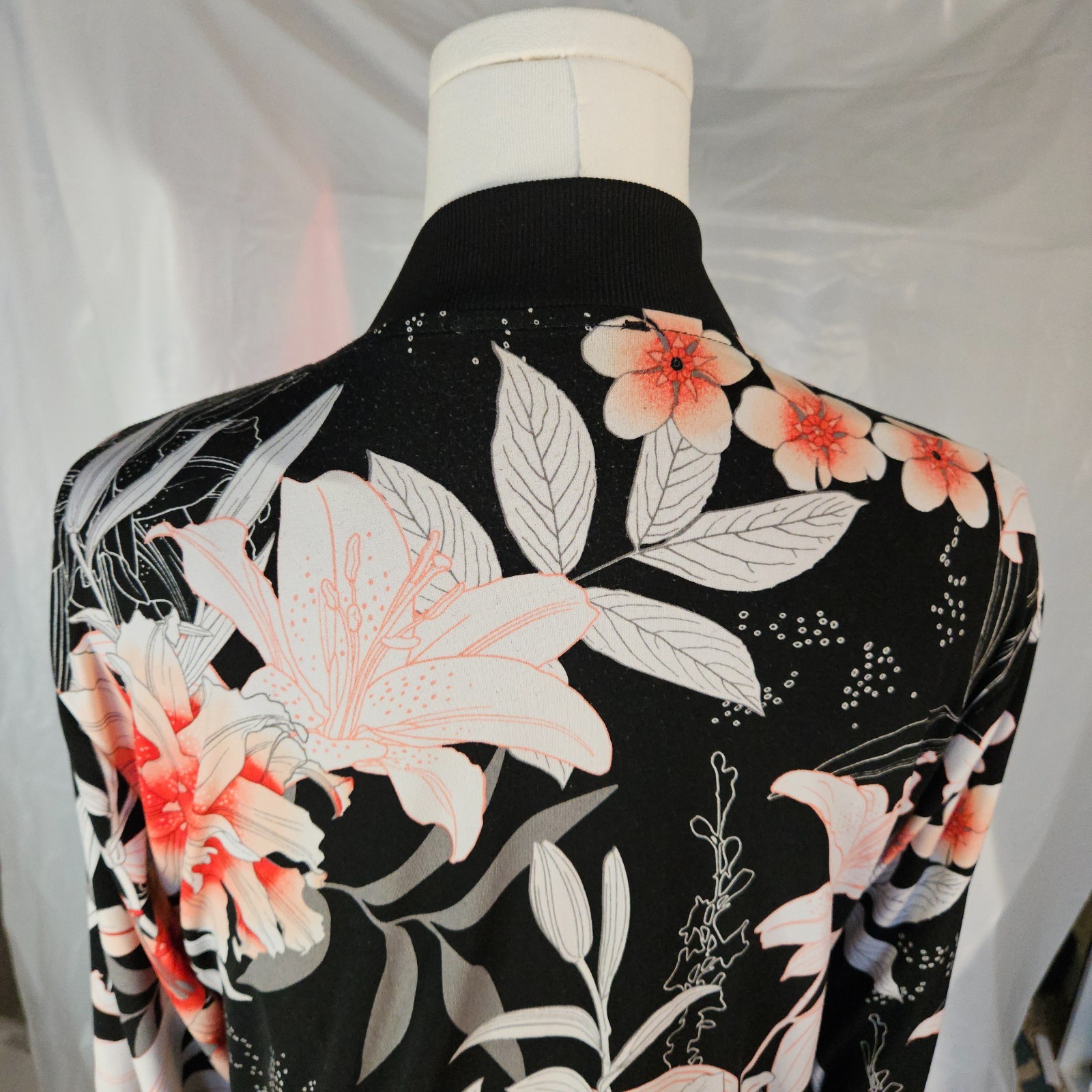 Reversible Women’s Bomber Jacket Black Floral Zip Front YKK Size M/L Unbranded