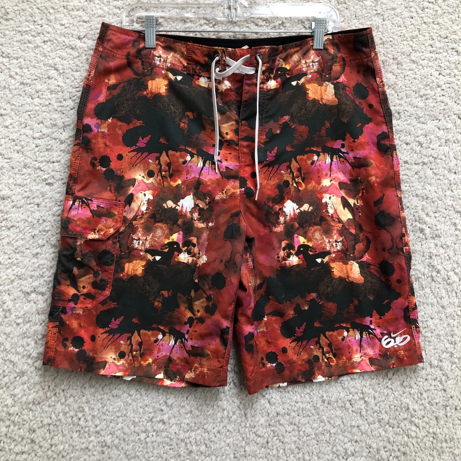 Nike 6.0 Shorts 34 Mens Red Abstract Boardshorts Vintage Streetwear Swim Beach