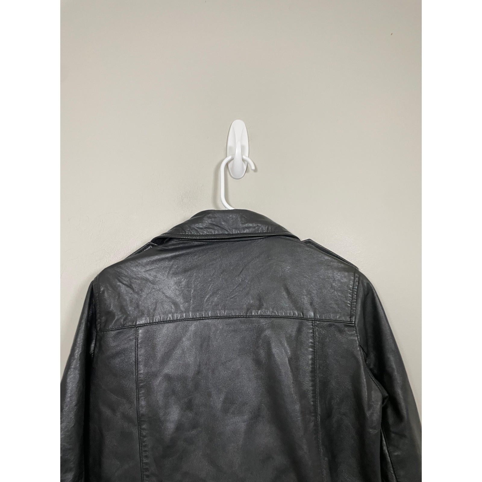 Quince 100% Leather Motorcycle Jacket in Black Size Medium Quiet Luxury Moto
