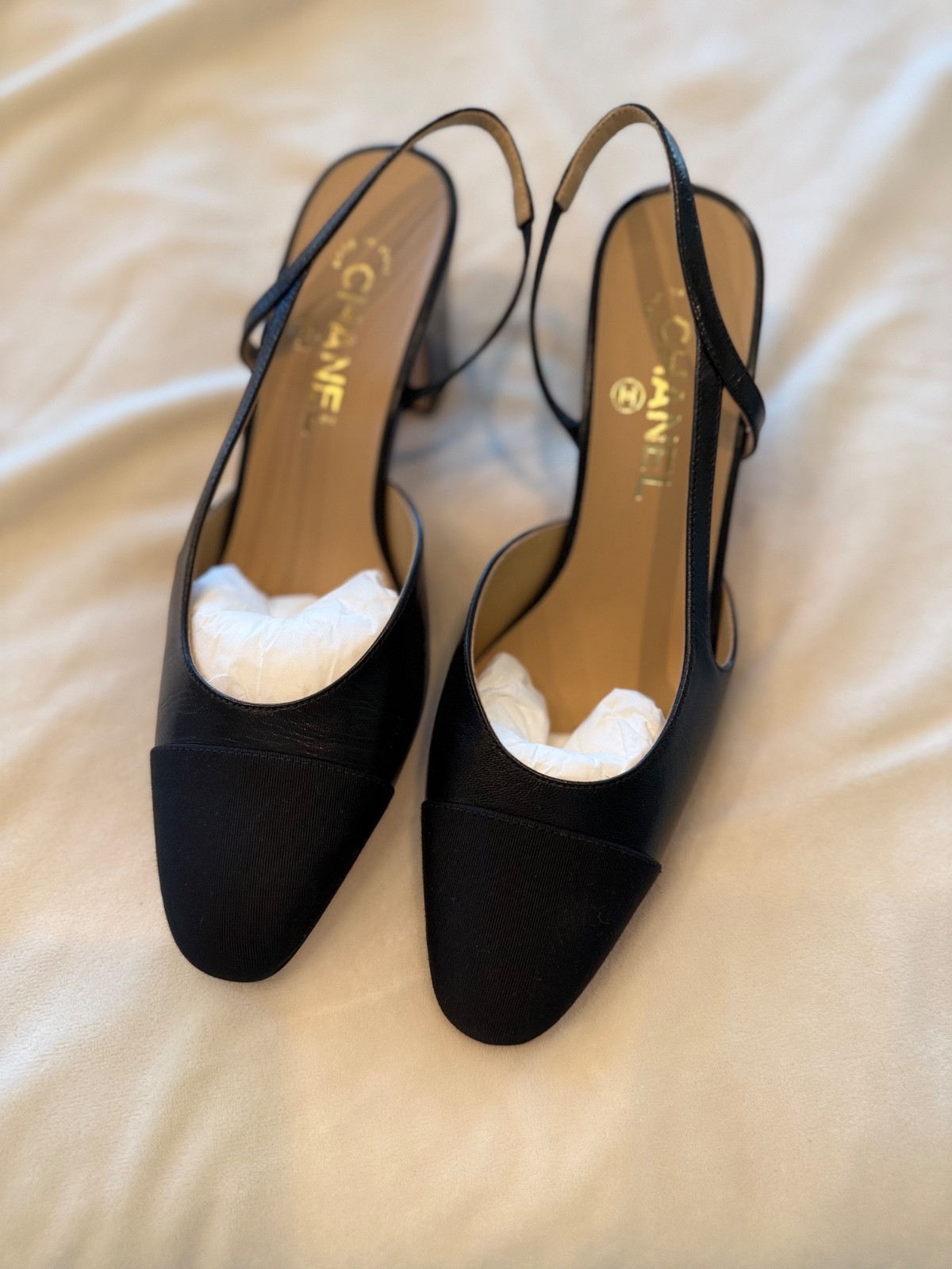 Chanel Leather Slingback Shoes Flats Heels Size 39 (8-8.5 US) Black