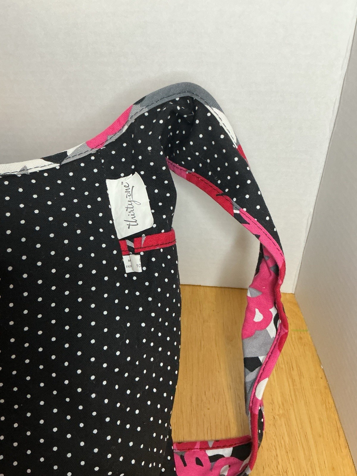Thirty-One Reversible Bold Bloom Floral Shoulder crossbody HOBO bag