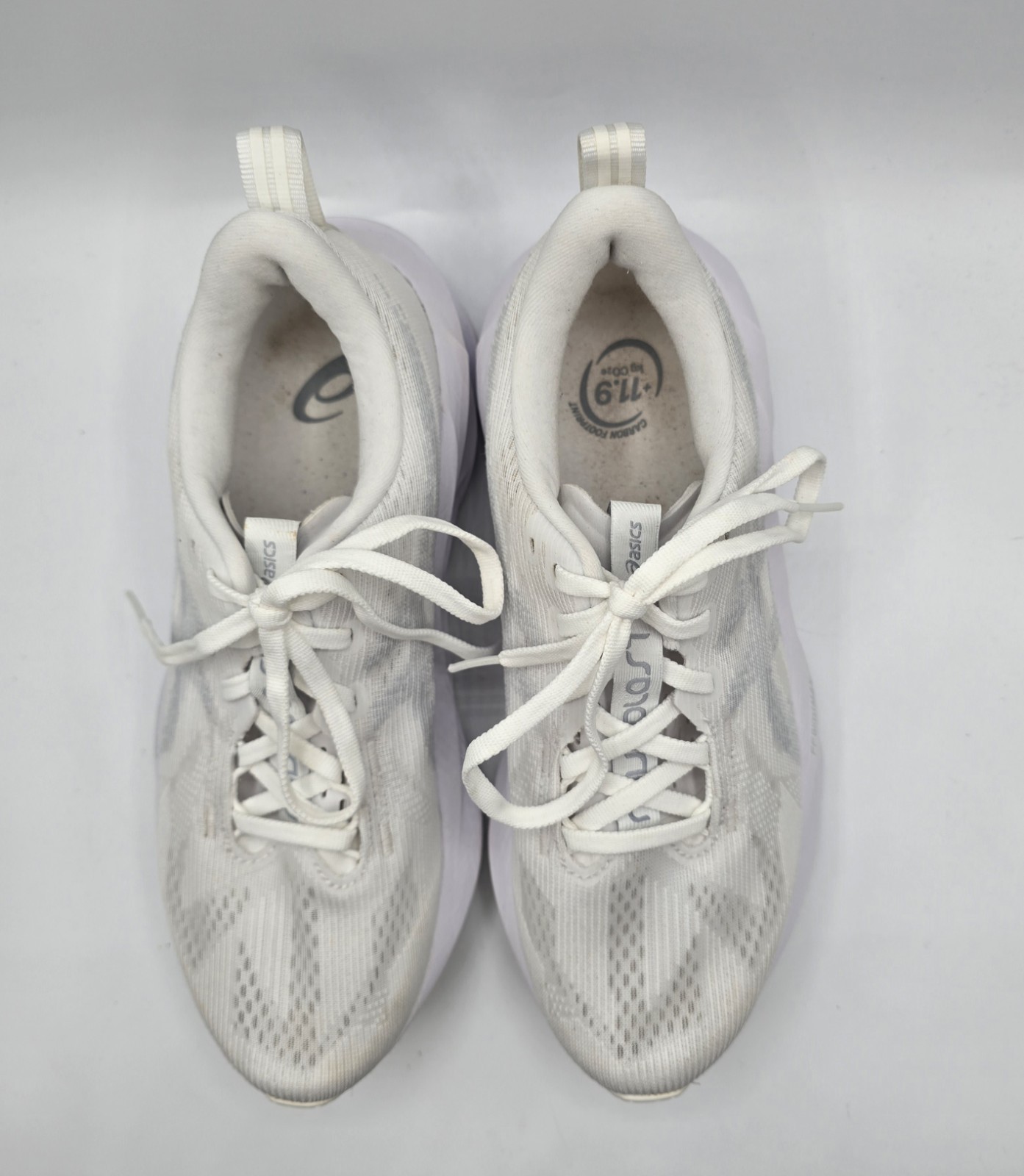 Asics Novablast 5 White/Piedmont Grey Womens 7.5 Running Shoes 1012B765