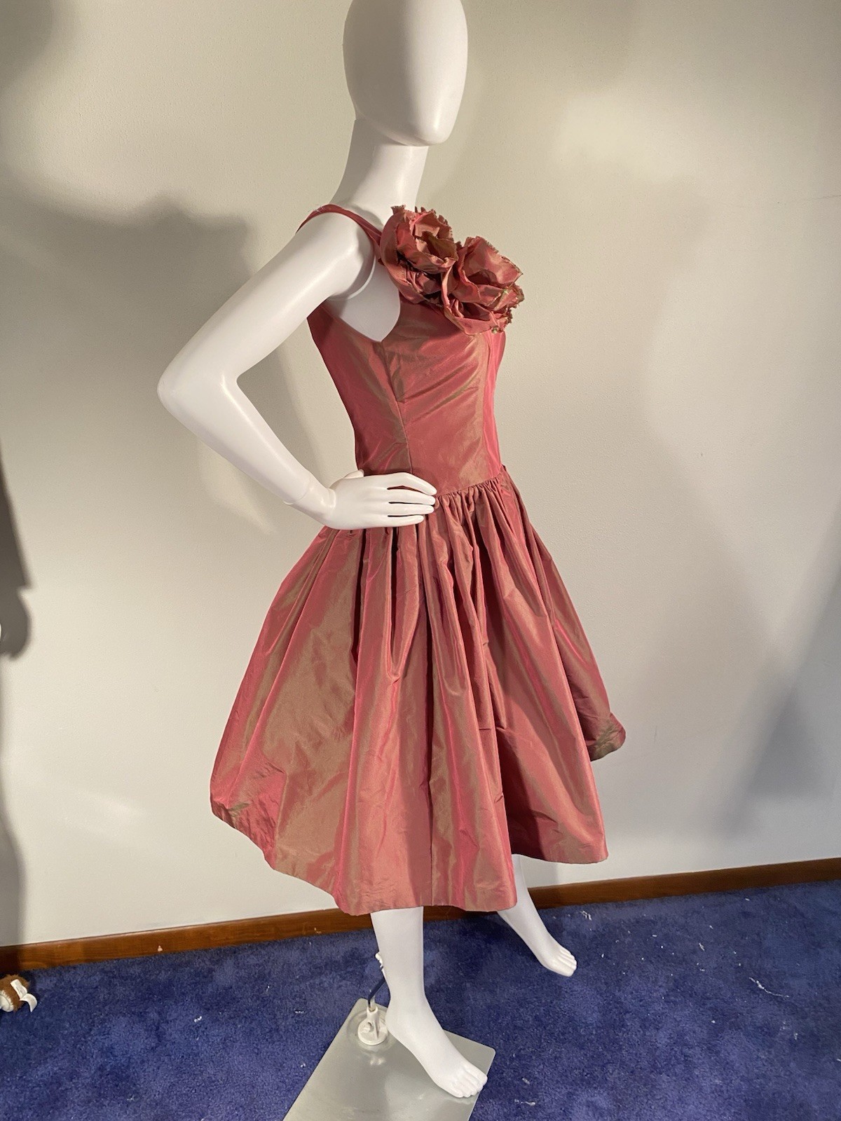 A Retro 50’s Style Pink Sharkskin Taffeta Party Dress By Shantel Regier Sz 6