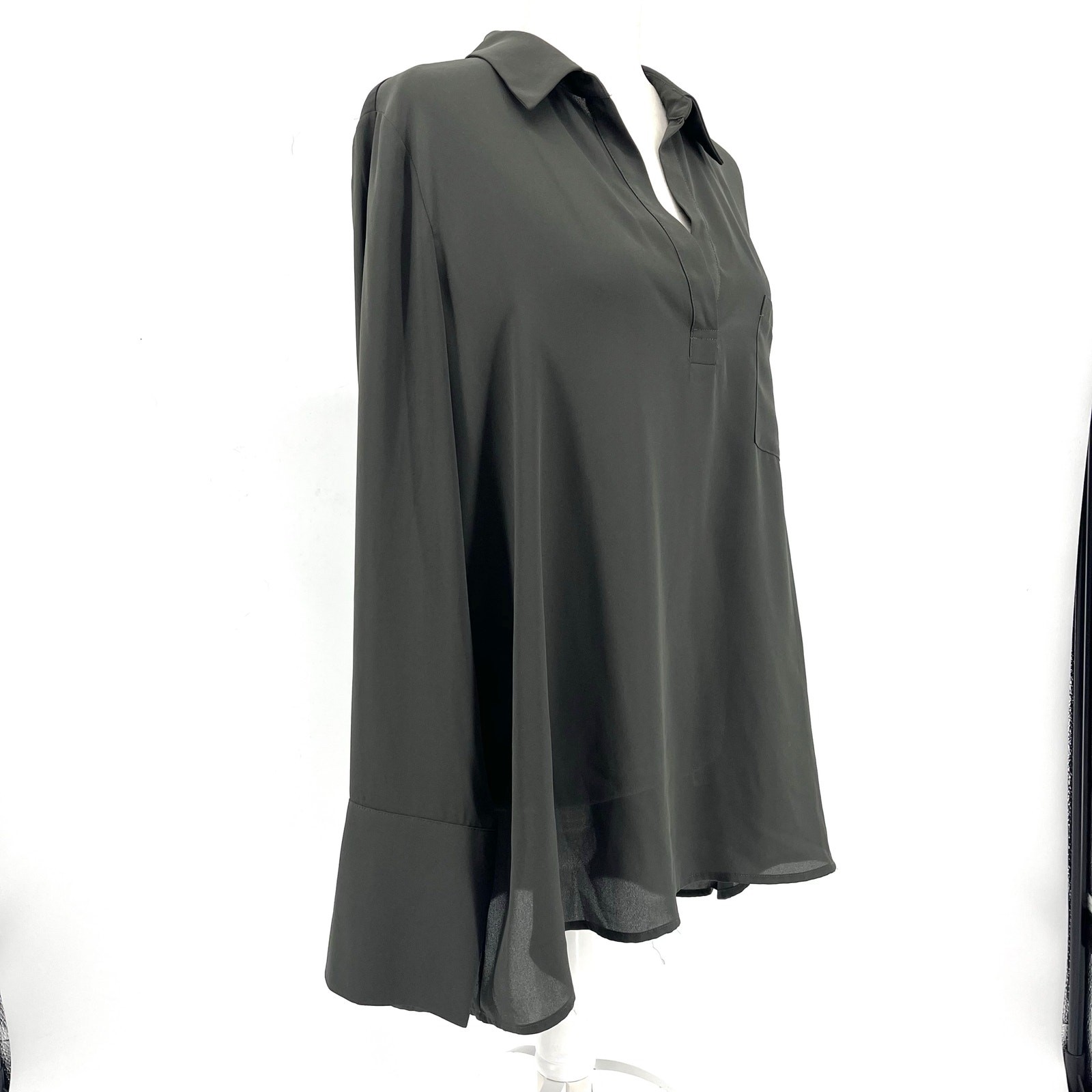 Pleione Gray/Green Chiffon Opaque Drapey Tunic Collared Blouse XL