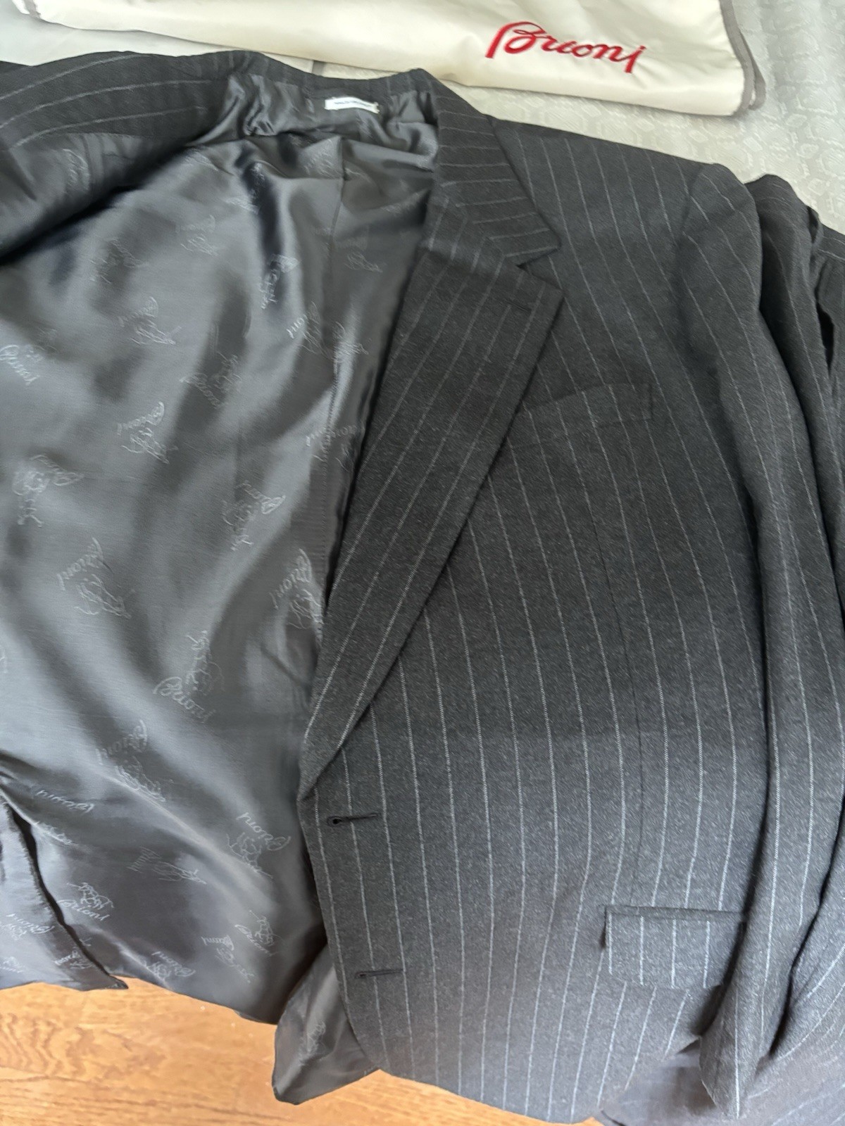 Brioni Suit 46L 40×30 Charcoal Gray Pinstripe Wool Suit