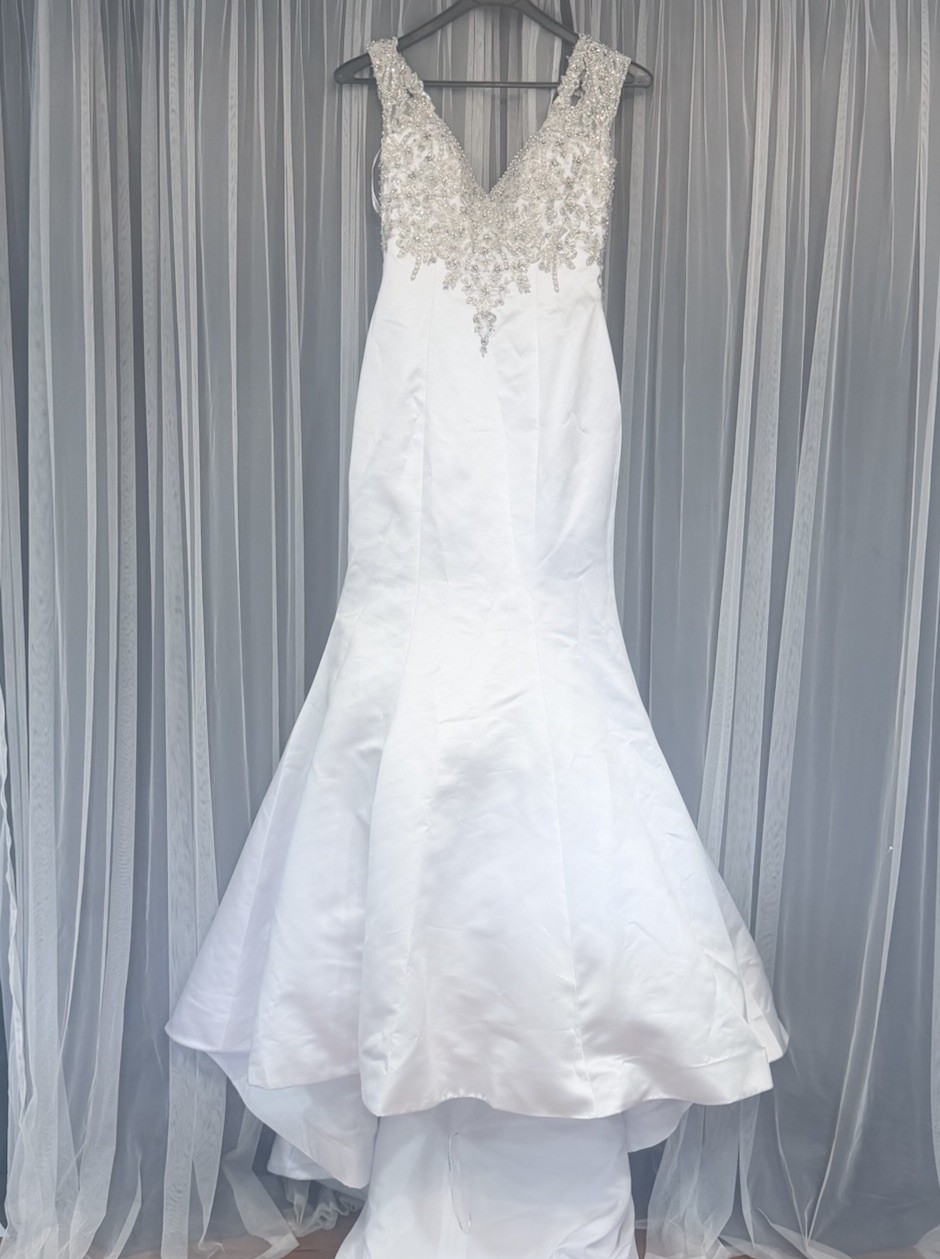 Morilee Madeline Gardner White Beaded Tulle Ball Gown Wedding Dress 8 #2689