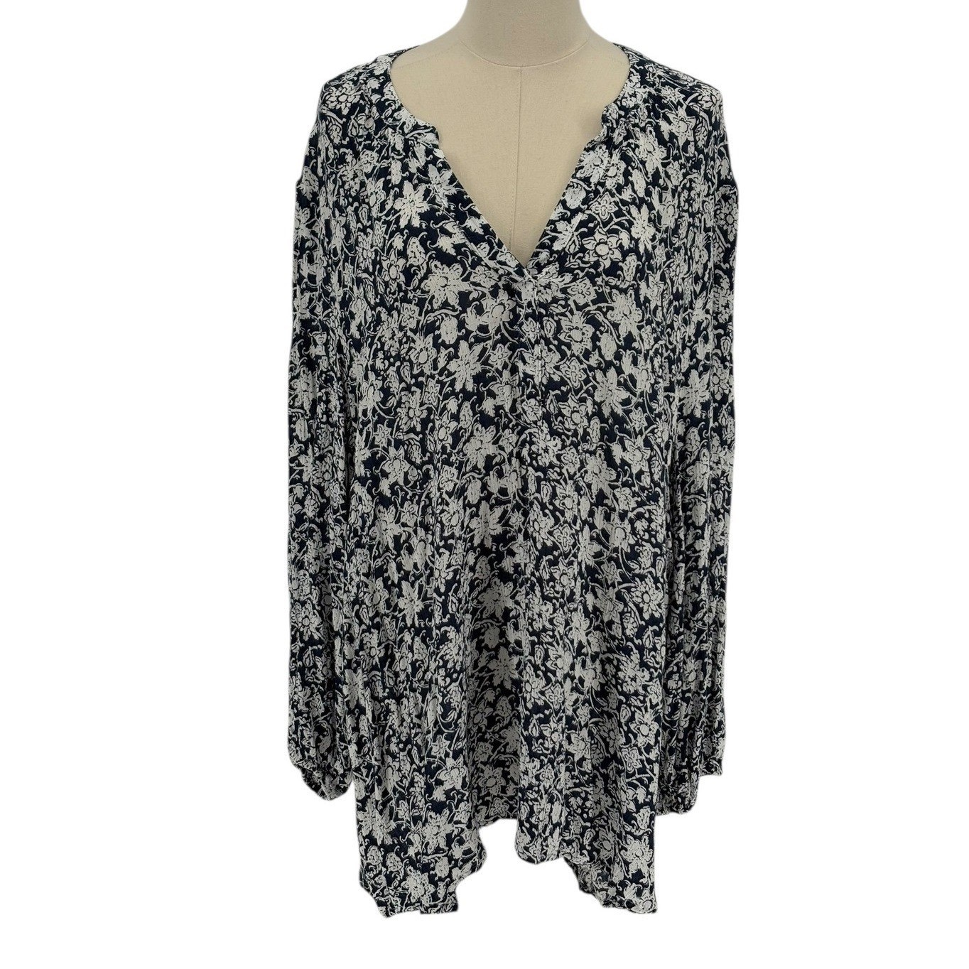 Falls Creek 2X Floral Print V Neck Long Sleeve Blouse Top