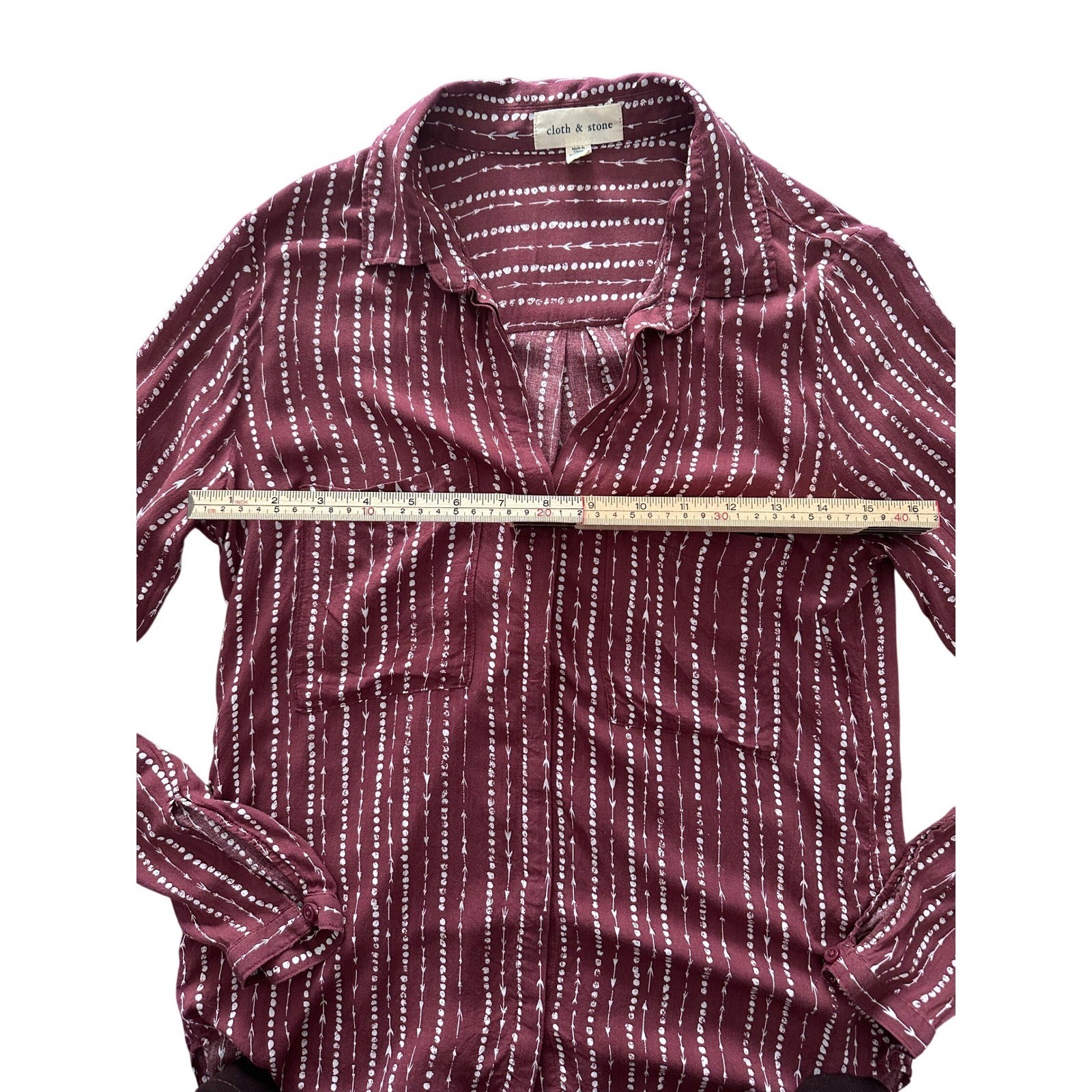 Cloth & Stone by Anthropologie Burgundy Arrow Stripe Rayon Button Down Shirt S