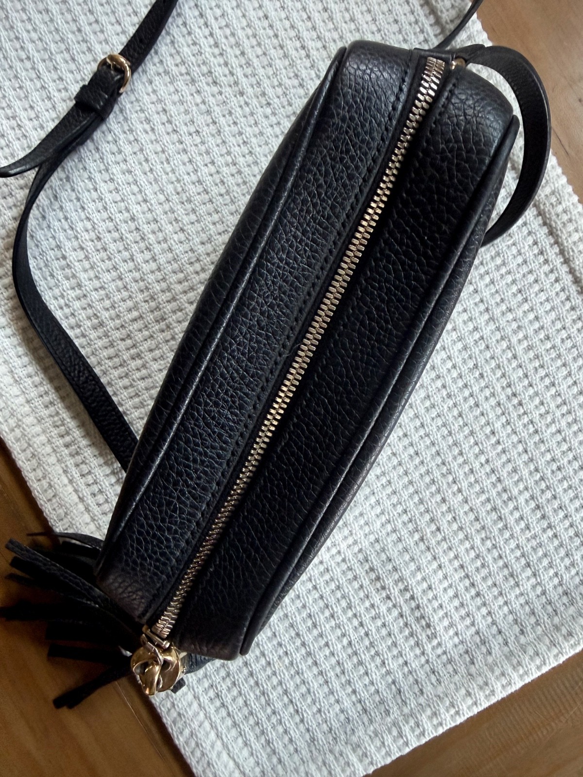 Gucci Soho Disco Gold Hardware Crossbody Small Black Leather.