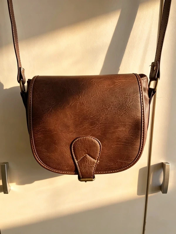 Brown vintage leather saddle bag elegant classic crossbody bag
