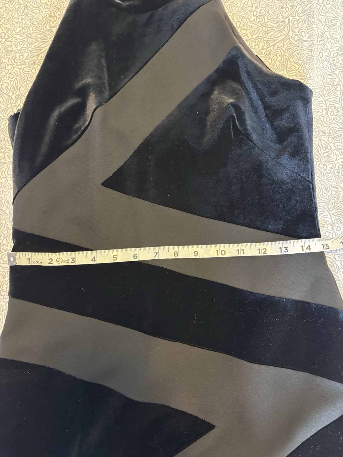 Vintage 90s Shelli Segal Black Velvet Geometric Halter Mini Dress Womens 4