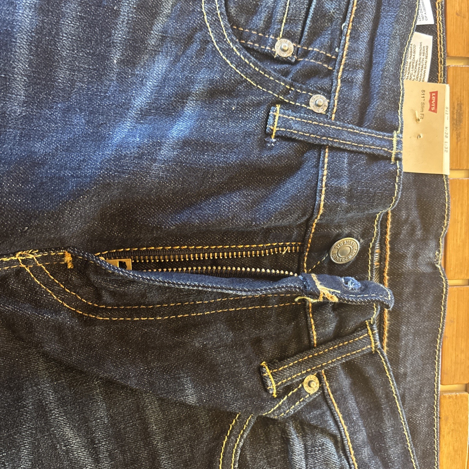 LEVI’S 511 MEN’S JEANS SIZE 30W 32L SLIM FIT BLUE SUPER SOFT FABRIC. NEW