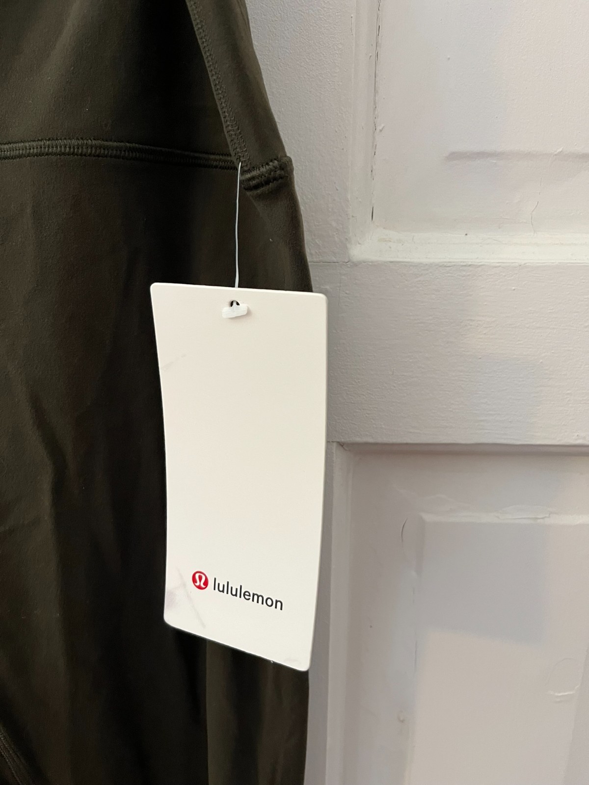 Lululemon Align Pant 28″ – size 6. New with tags! (4P98)