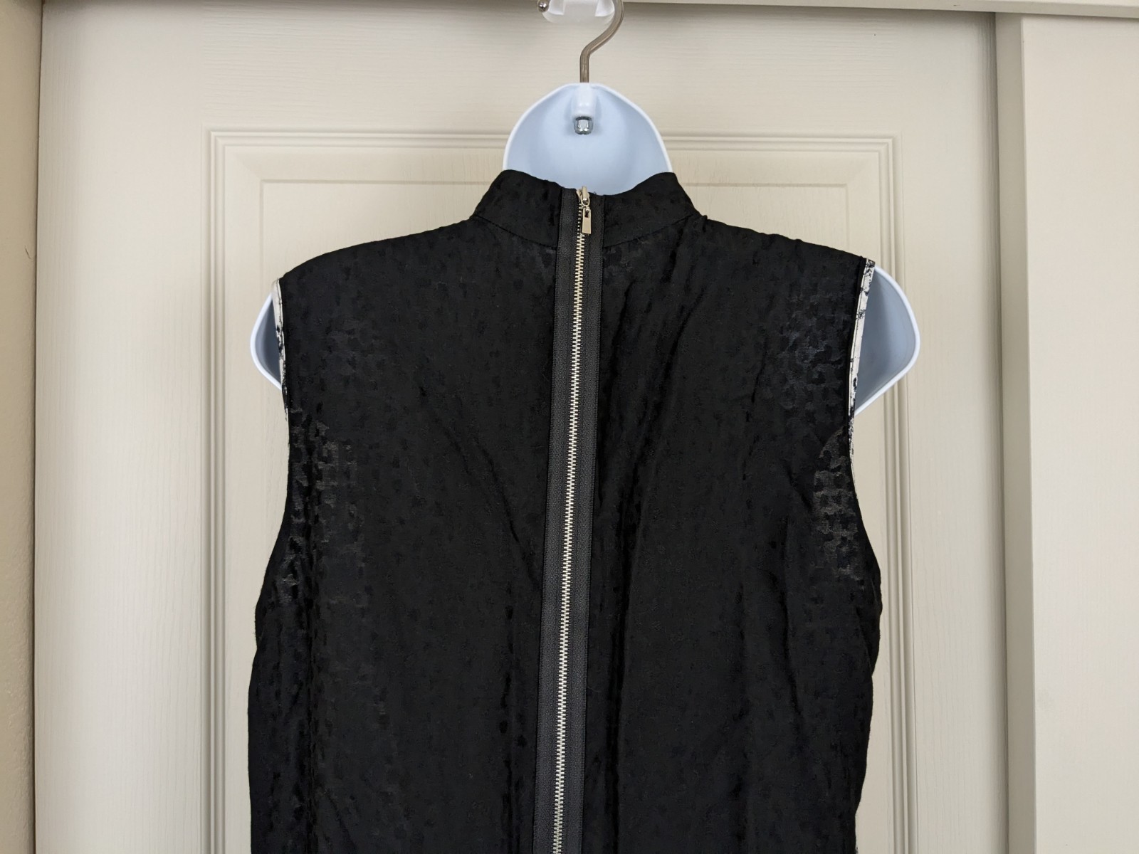 New Robert Rodriguez Sleeveless Silk Blend Blouse Asymmetrical White Black Sz 2