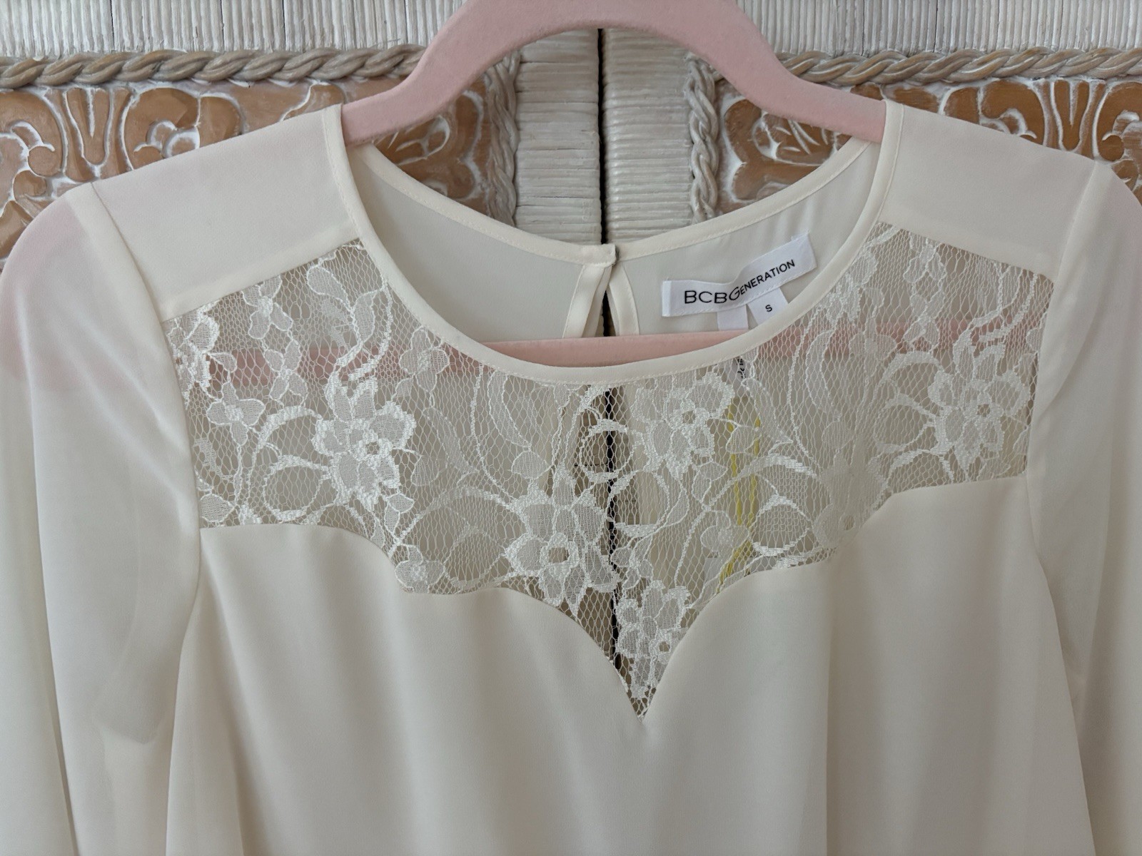 BCBG Generation Ivory Floral Lace Cut Out Back Mini Flare Dress Size Small