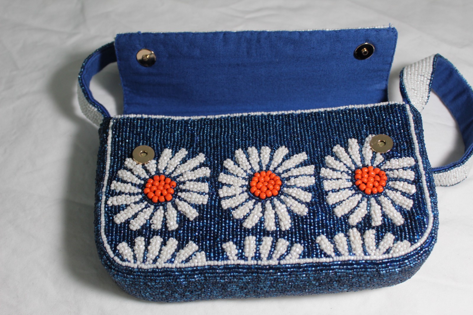 NEW MAEVE Anthropologie Fiona Beaded Daisy Flower Shoulder Bag Handbag