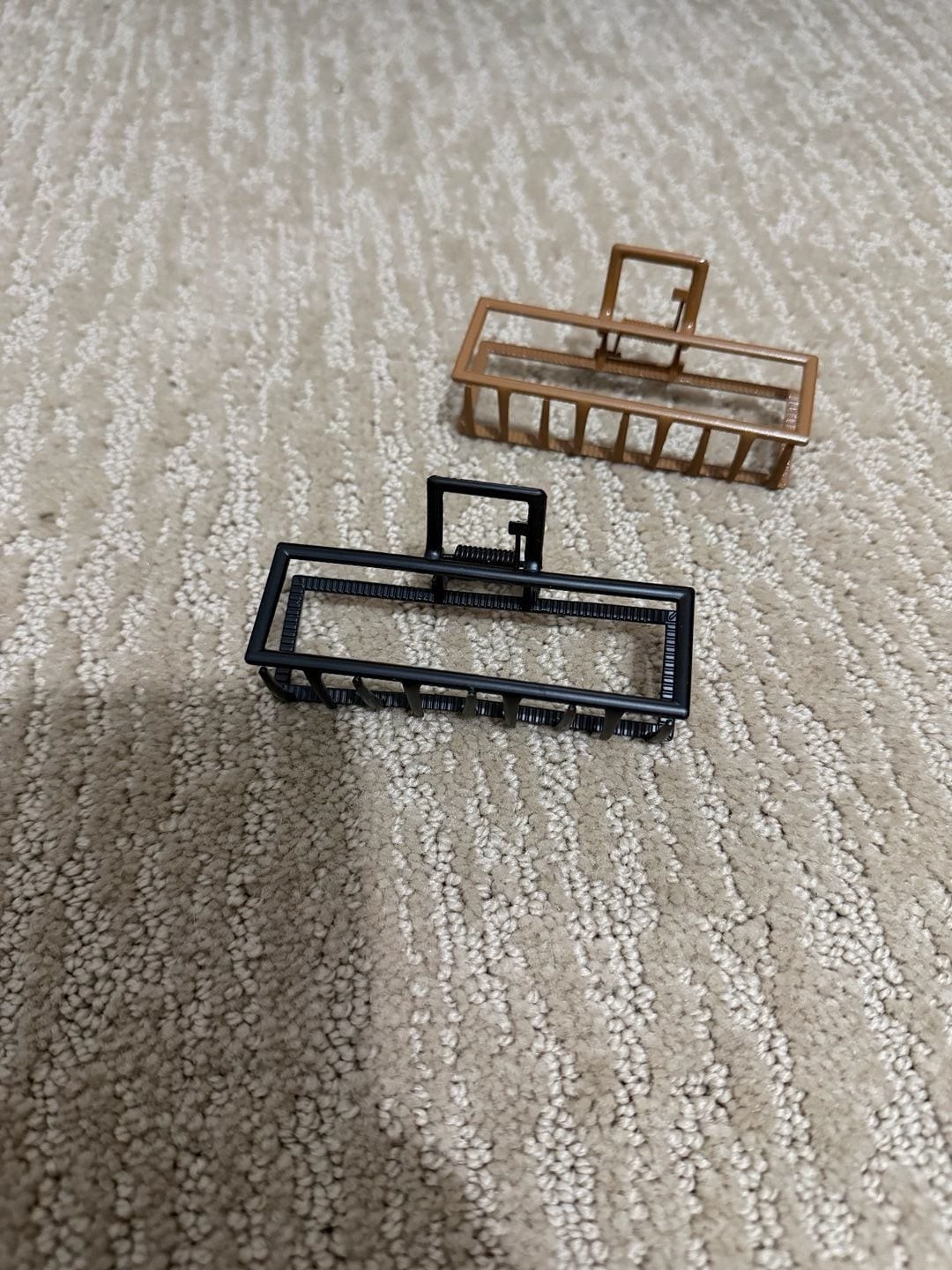 Hair Clips 1PCS Rectangular Metal Hair Claw Clips Black and Bronze