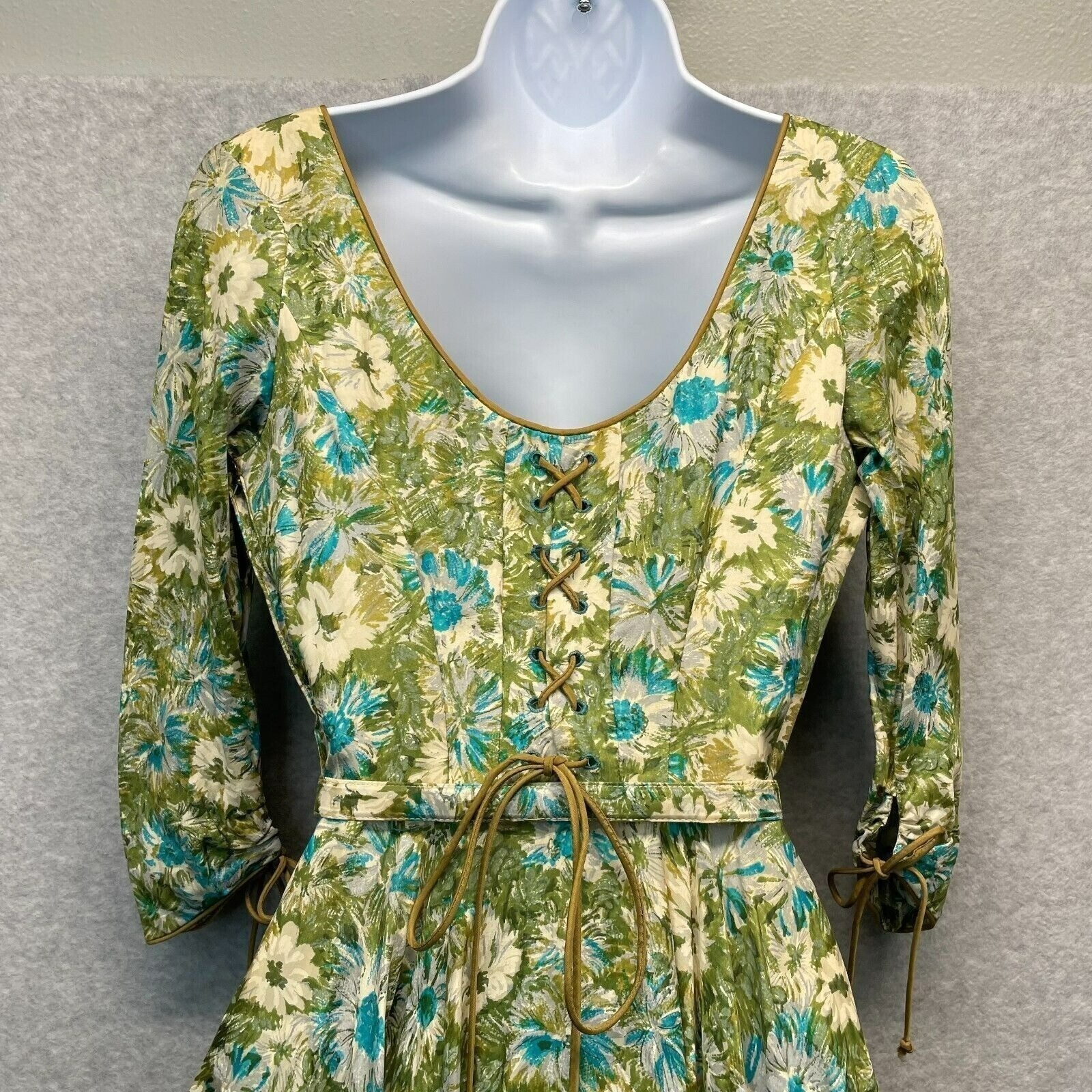 Dance Time by Phyllis Vintage Dress Womens XS/S Green Floral 1950’s Full Sweep