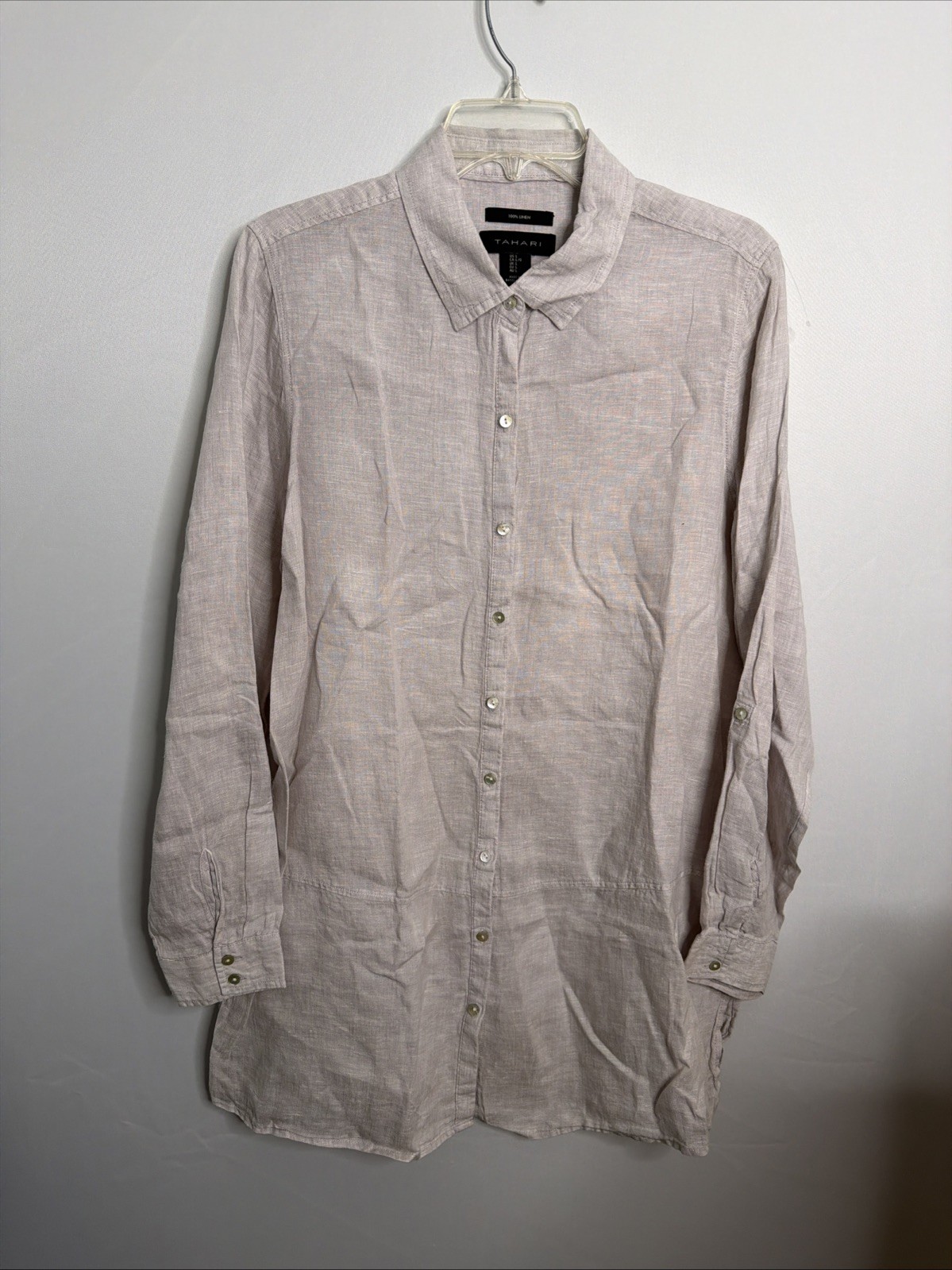 Tahari Linen Women’s L Light Beige Gray Roll Tab Sleeve Button Tunic Shirt NWOT