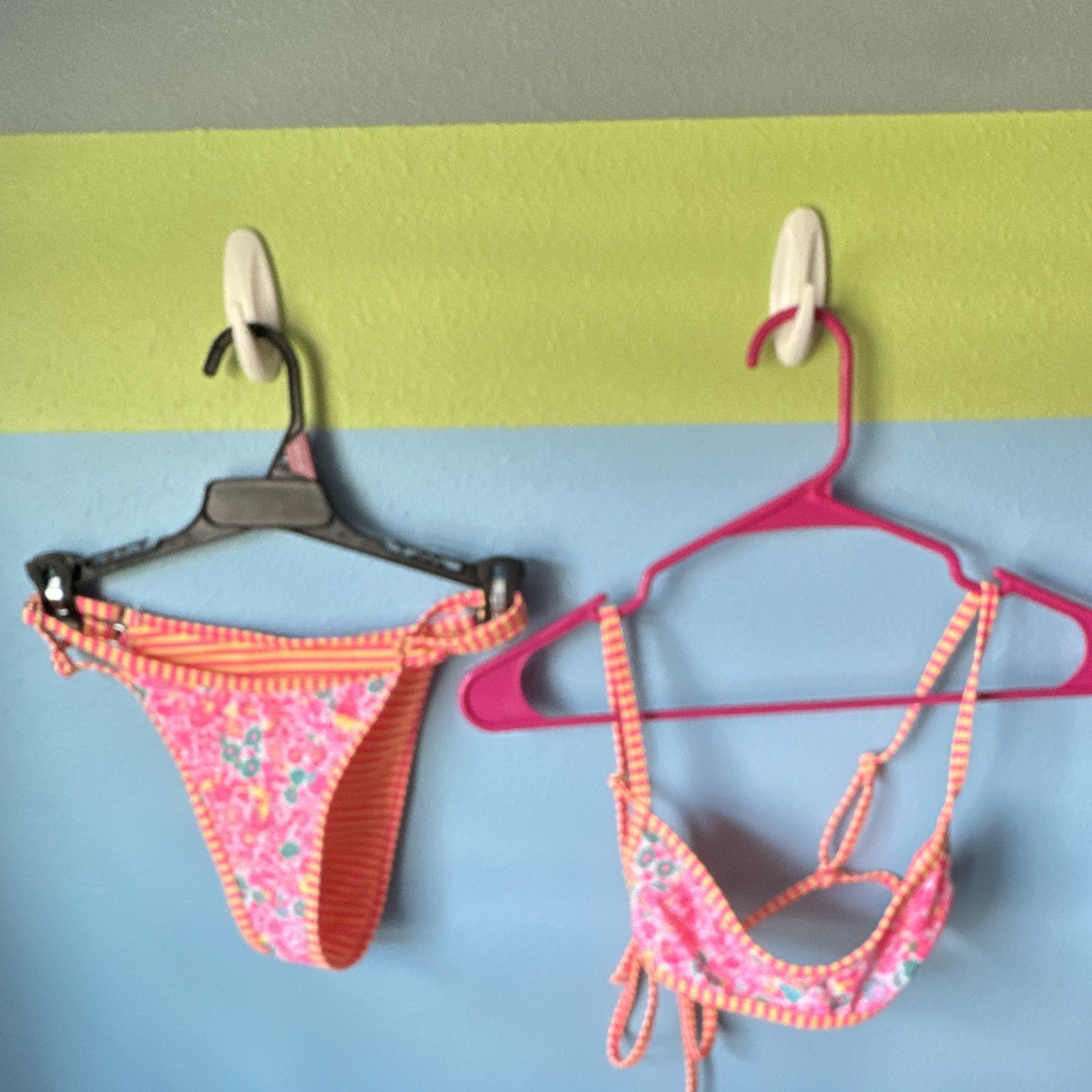 Women’s S 2-Piece Triangle Halter Bikini Set A Cup Pink Orange Floral Tie
