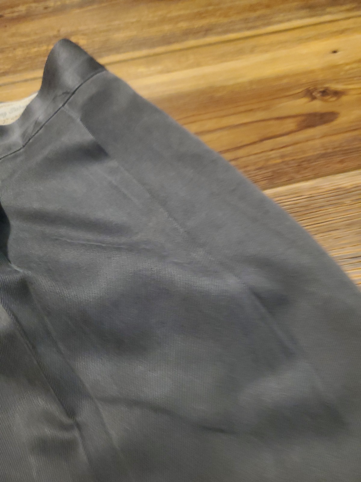 Tommy Bahama 100% Silk Mens Size 36 Pants Pleated Cuff