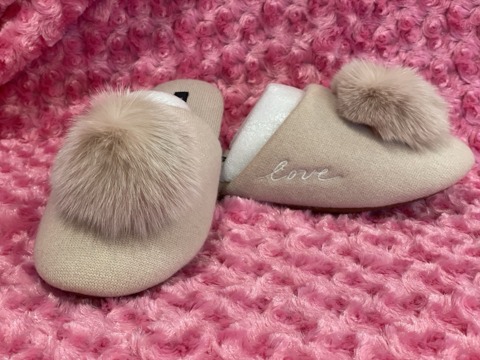 New! Naked Cashmere Love Slippers 100% Cashmere w/Fox Fur Sz L/XL 9-10 🥰