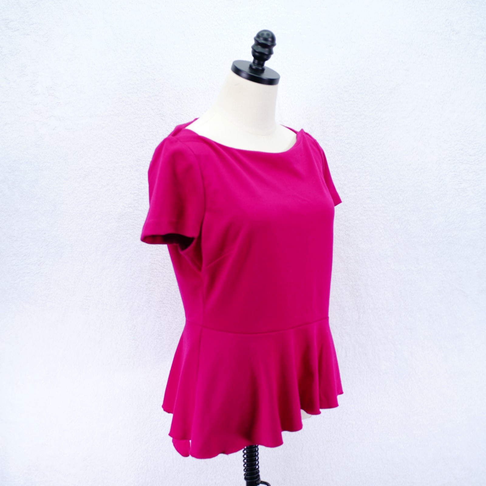 Tahari -Large- Hot Pink Peplum Top Blouse Boat Neck Short Sleeve Waist Flare