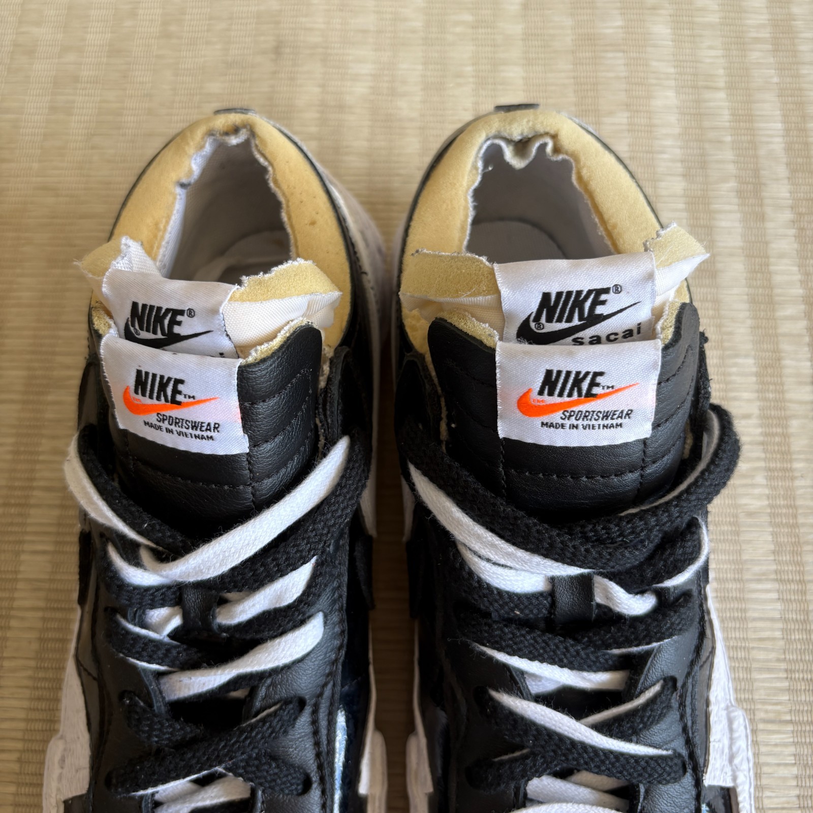 Nike Sacai Blazer Low Shoes Mens Size 7.5 Black White Leather Sneaker DM6443-001