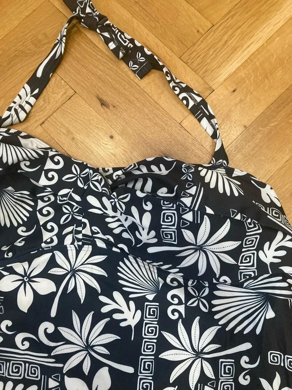 Matalan BNWT black shell floral print padded tankini set summer holiday (38)
