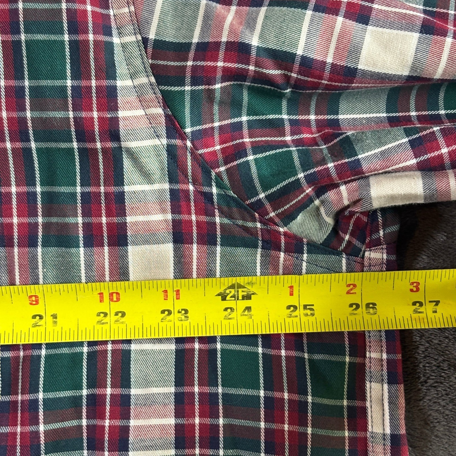 LL Bean Mens XL Plaid Button Down Shirt Green Burgundy Made in USA Vintage G200