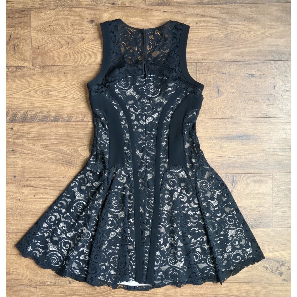 Diane Von Furstenburg Kala Lace Dress Sz 4 Sleeveless Black