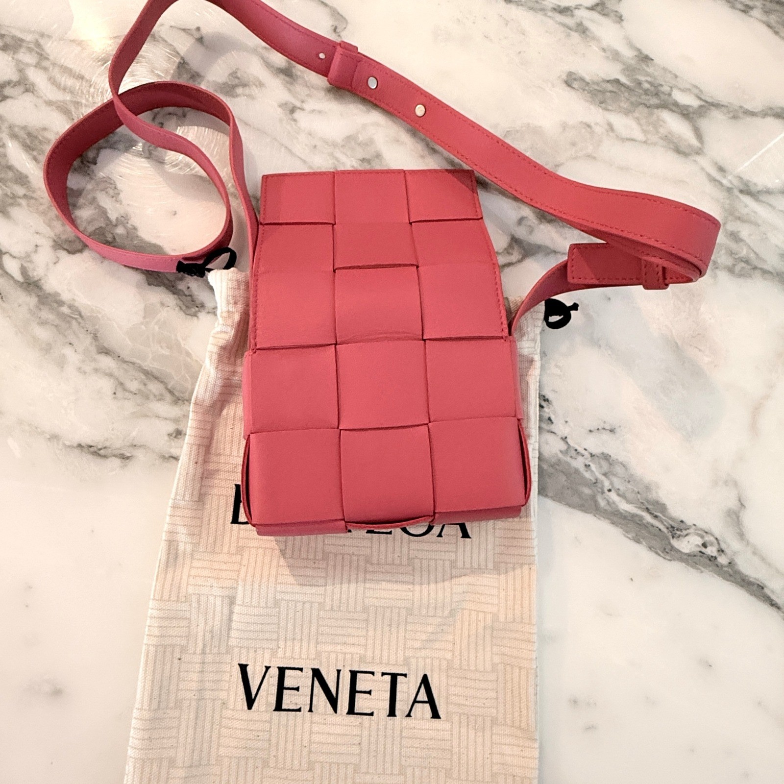 Bottega Veneta Cassette Wallet on Strap Pink Lambskin Maxi Intrecciato Bag NWT
