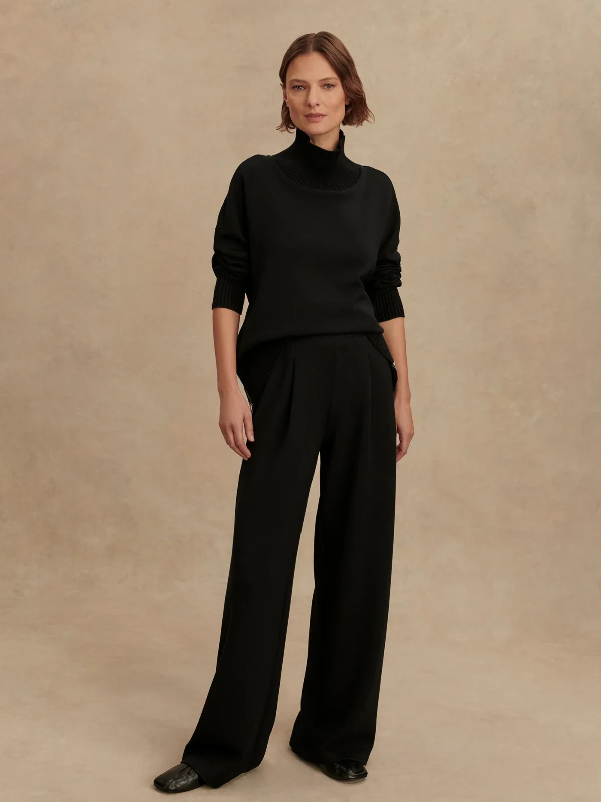 Varley The Extra Wide Leg Pant 29.5″ in Black, Size Medium