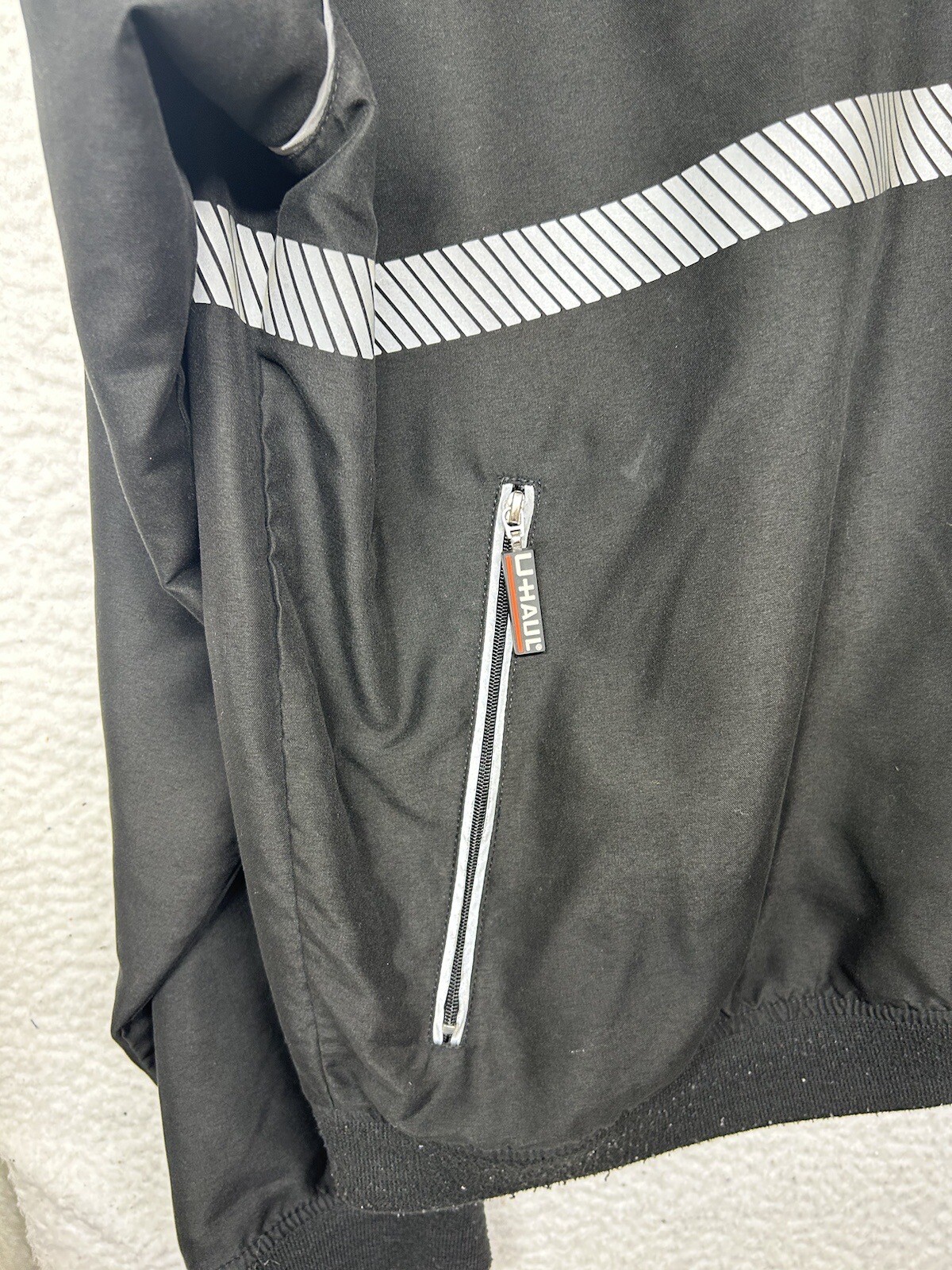 U-Haul Windbreaker Jacket Mens Large Black V Neck Long Sleeve Pullover Employee