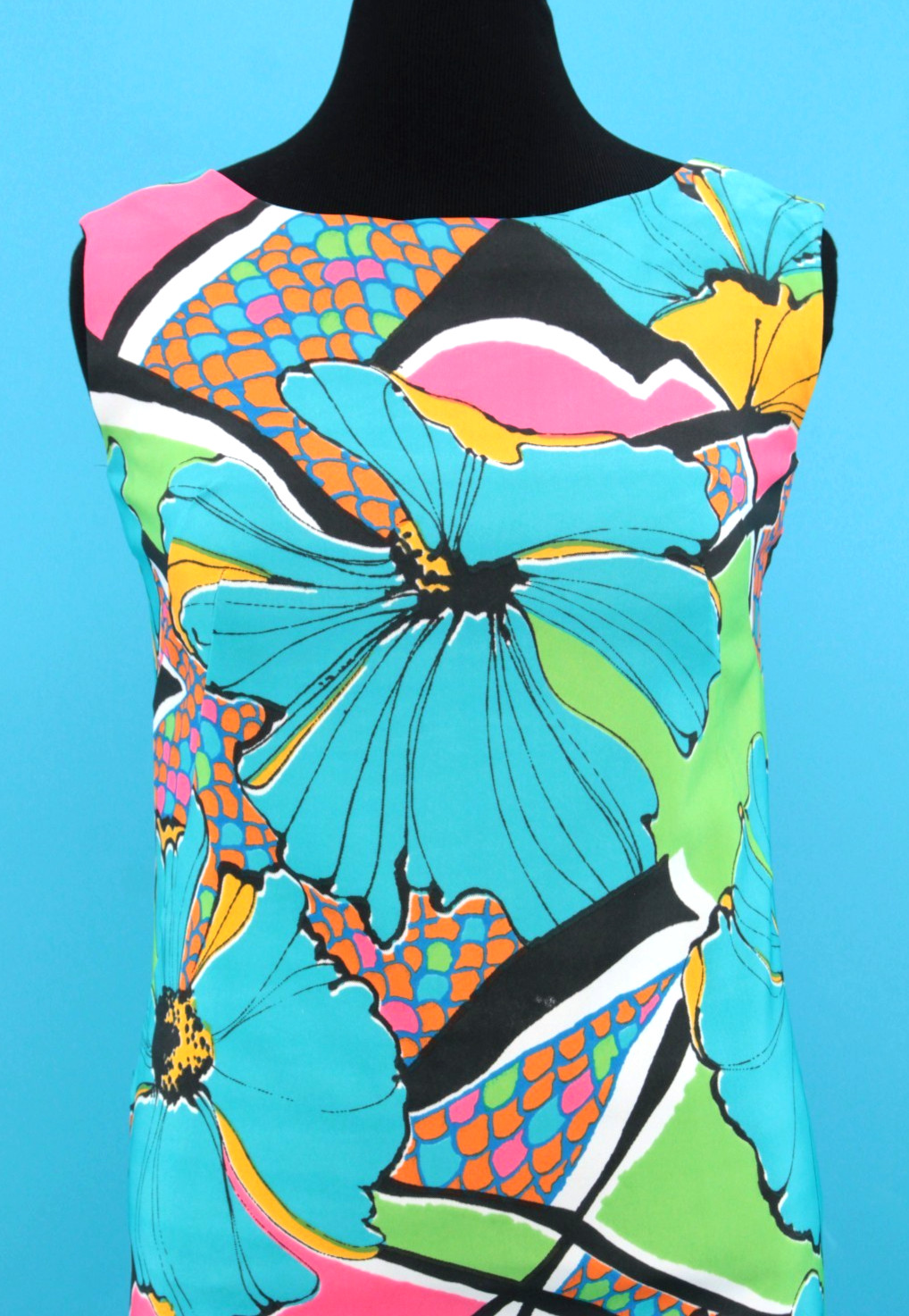VTG Women’s 60s Colorful Psychedelic Floral & Fish Scale Sheath Dress Sz M 1960s