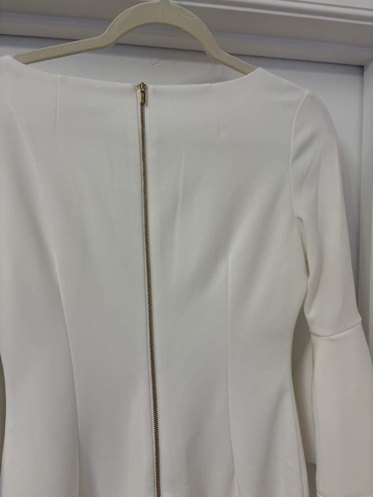 Calvin Klein White Solid Sheath Dress Round Neck Bell 3/4 Sleeve Zip, 2