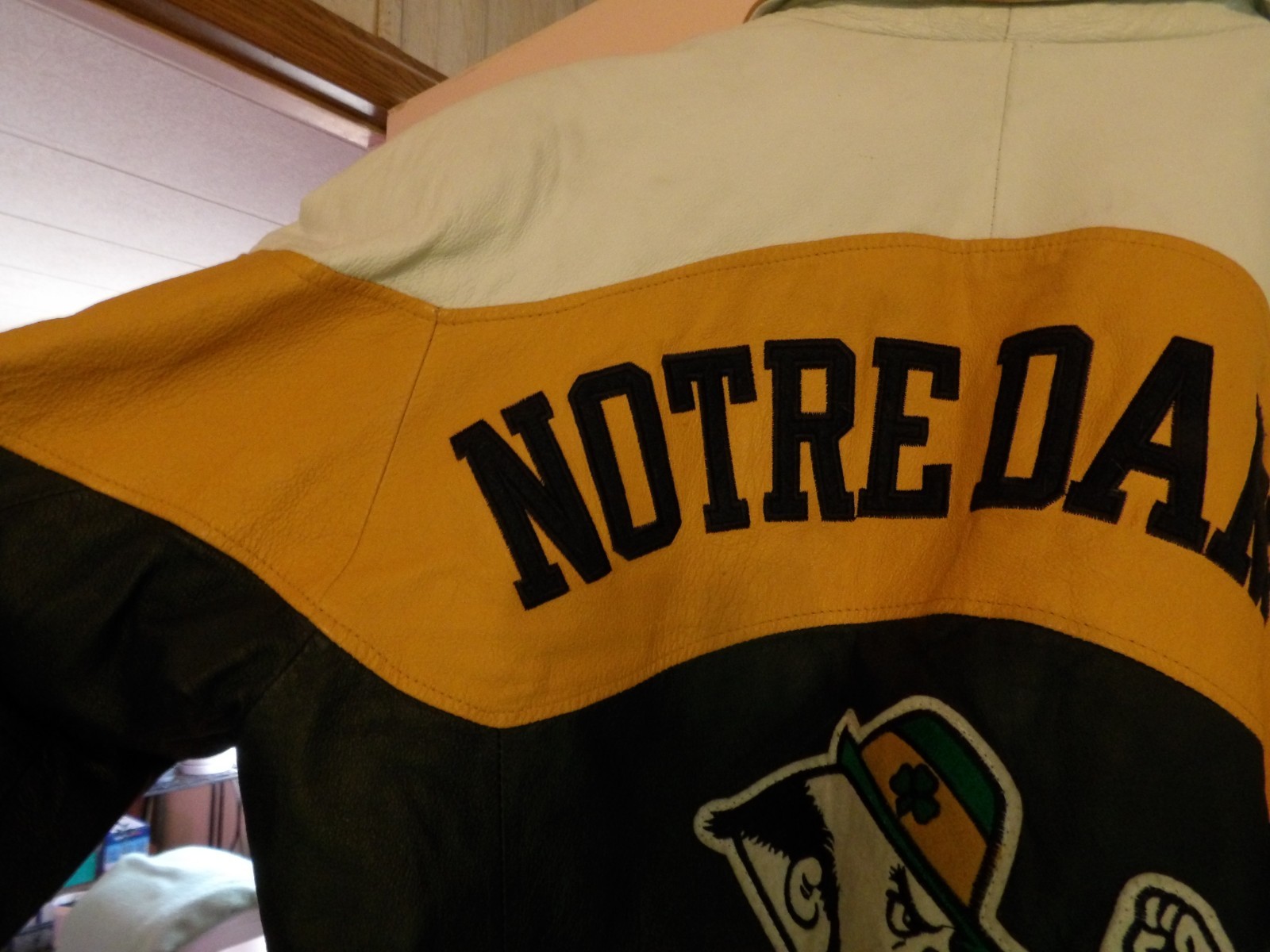 VTG College Phase Varsity Jacket Mens M Yellow Notre Dame Fighting Irish Leather
