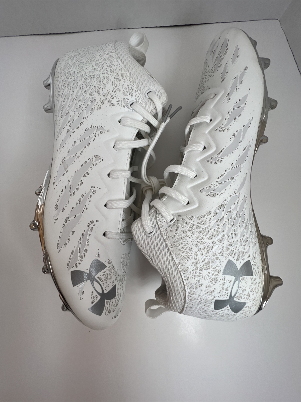 Under Armour Spotlight Mid 4D Football Cleats White 3023963-100 Men’s Size 12.5