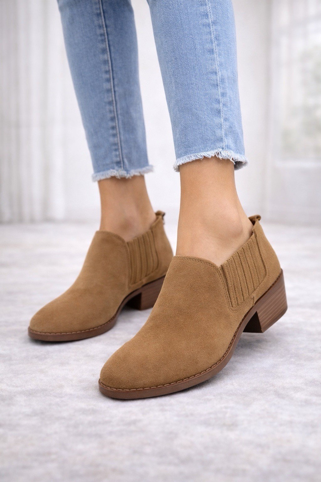 Coach Devin Suede Ankle Bootie Tan Chelsea Elastic Gore Block Heel Womens 8B