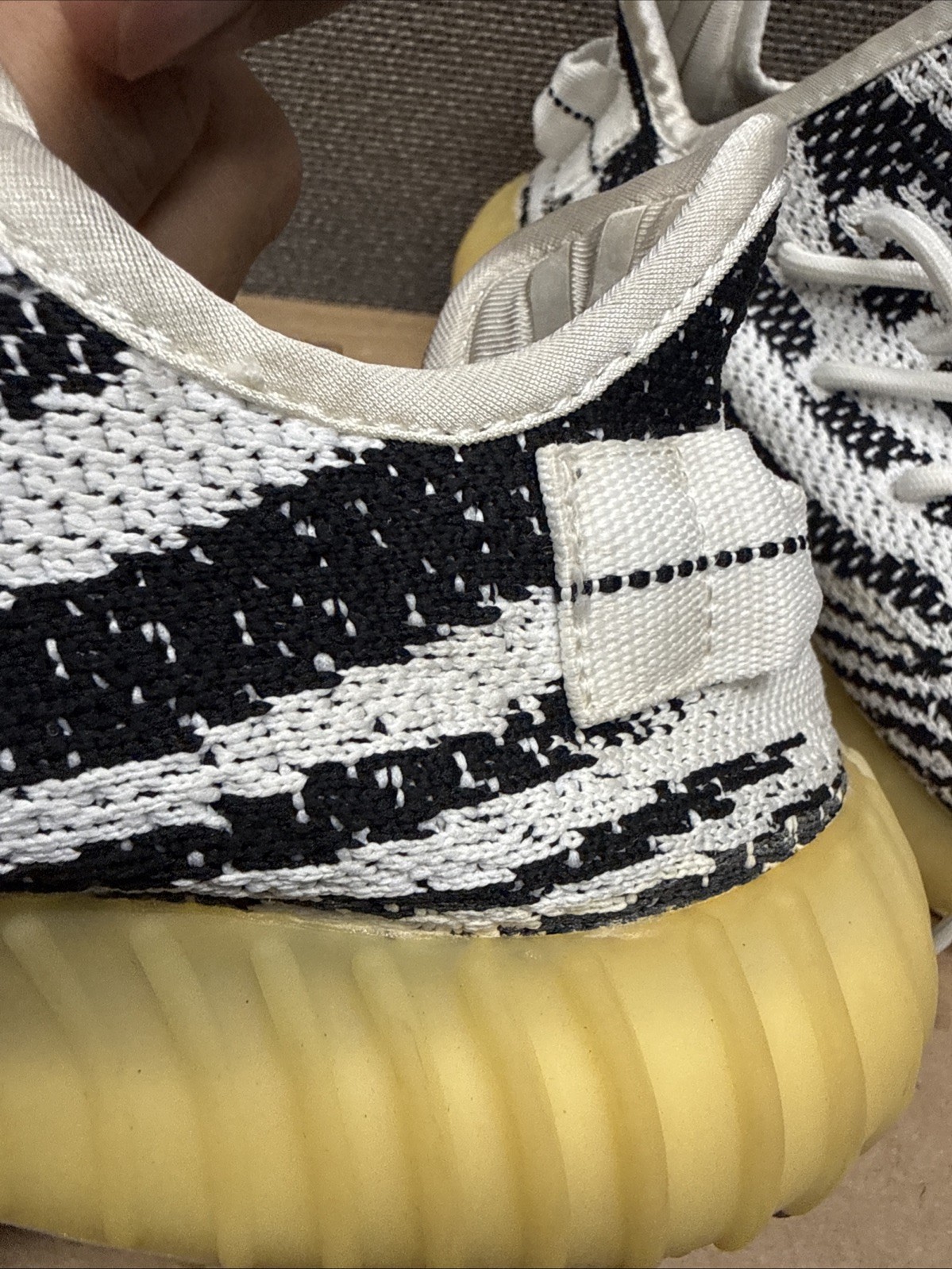 adidas Yeezy Boost 350 V2 Zebra White/Black Striped Low Top Sneakers Mens 7