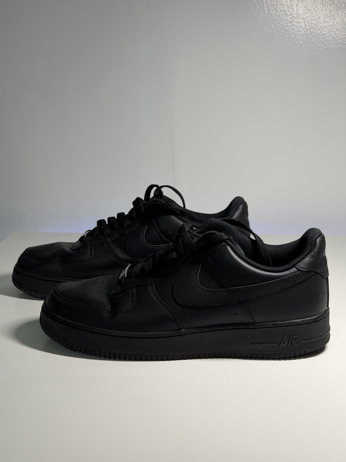 Nike Air Force 1 ’07 Low Triple Black Leather Men’s Sneakers CW2288-001