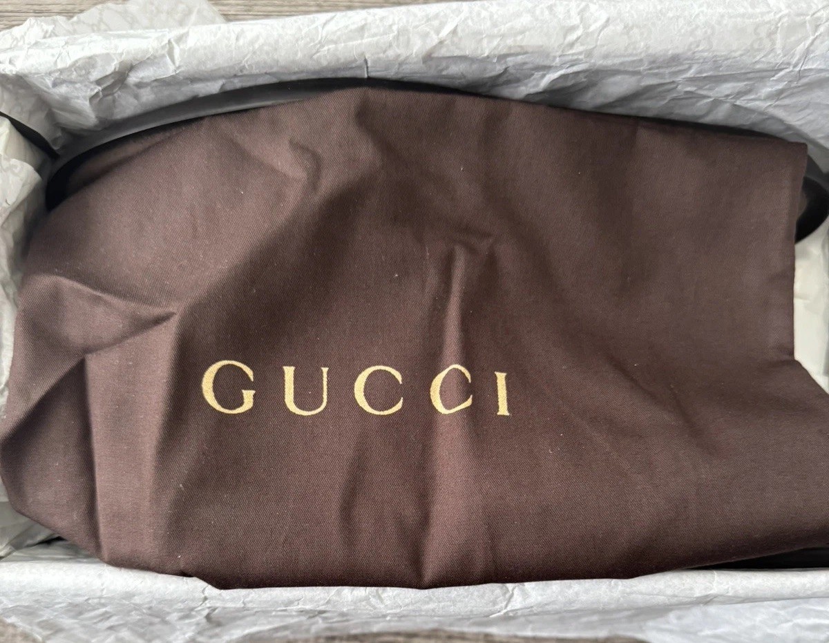 GUCCI Model number: 202762 27 GG Plus Sandals Flip Flops sz 9.5G