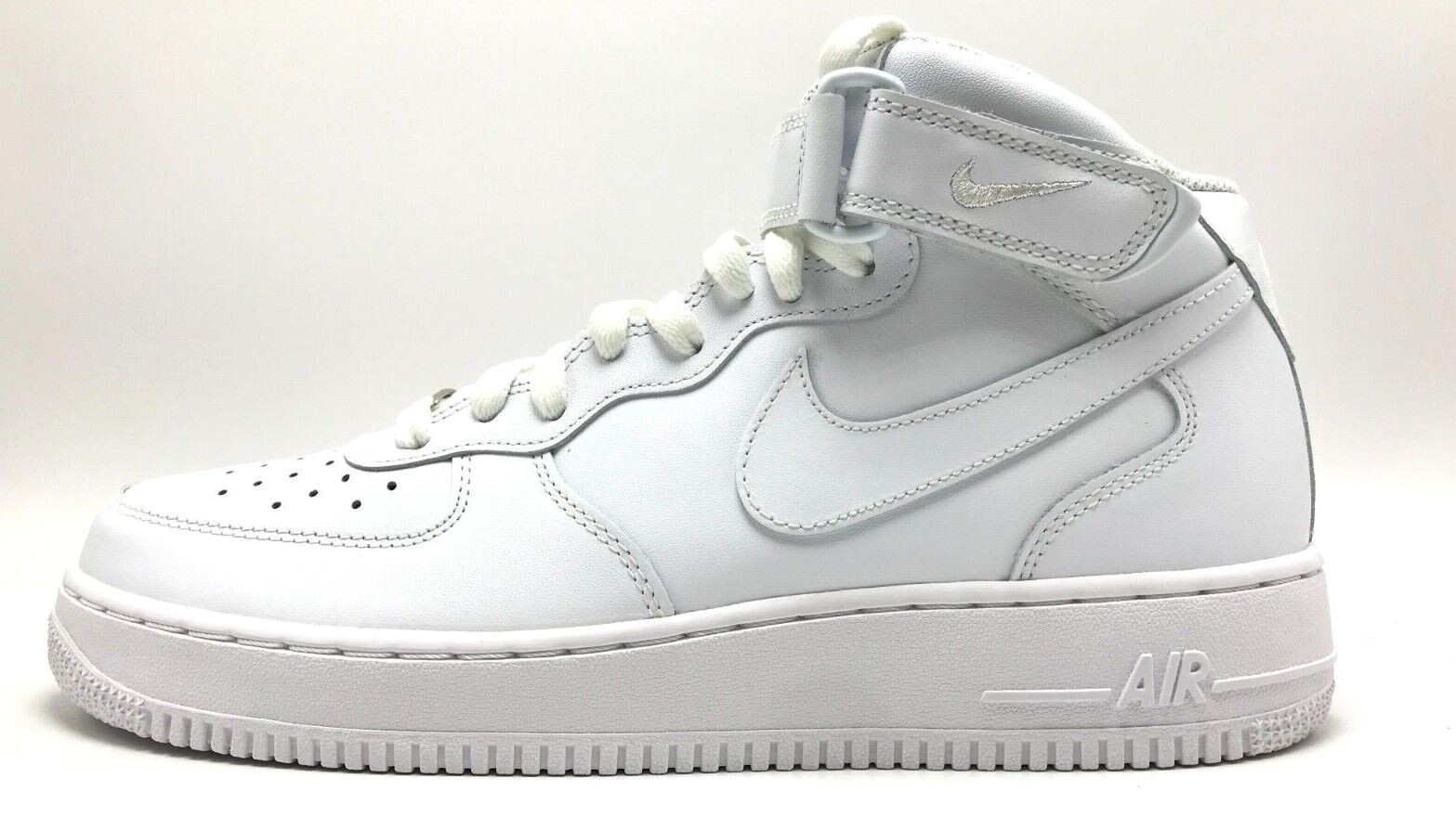 *NEW* Men Nike Air Force 1 Mid ’07 Leather Triple White (CW2289 111)