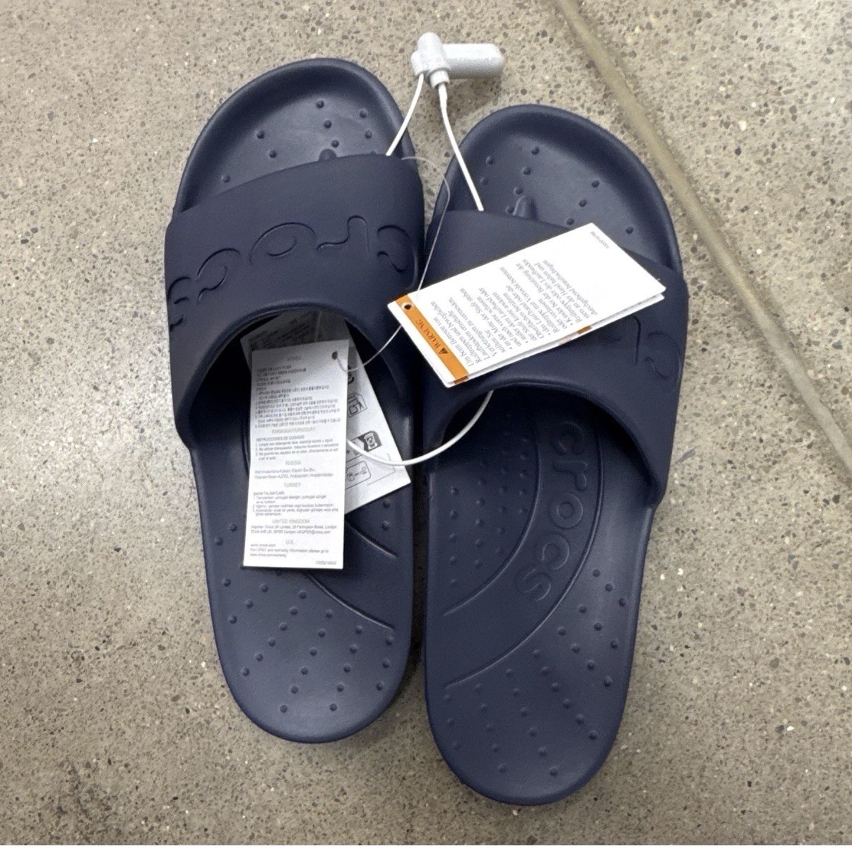 Crocs Women’s Navy Solid Slip-On Slide Sandals Synthetic Upper Logo US 6 W