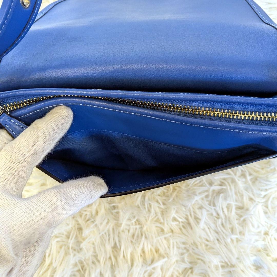 Coach Blue Studded Leather Shoulder Bag 8.3×7.9×3.1in Used