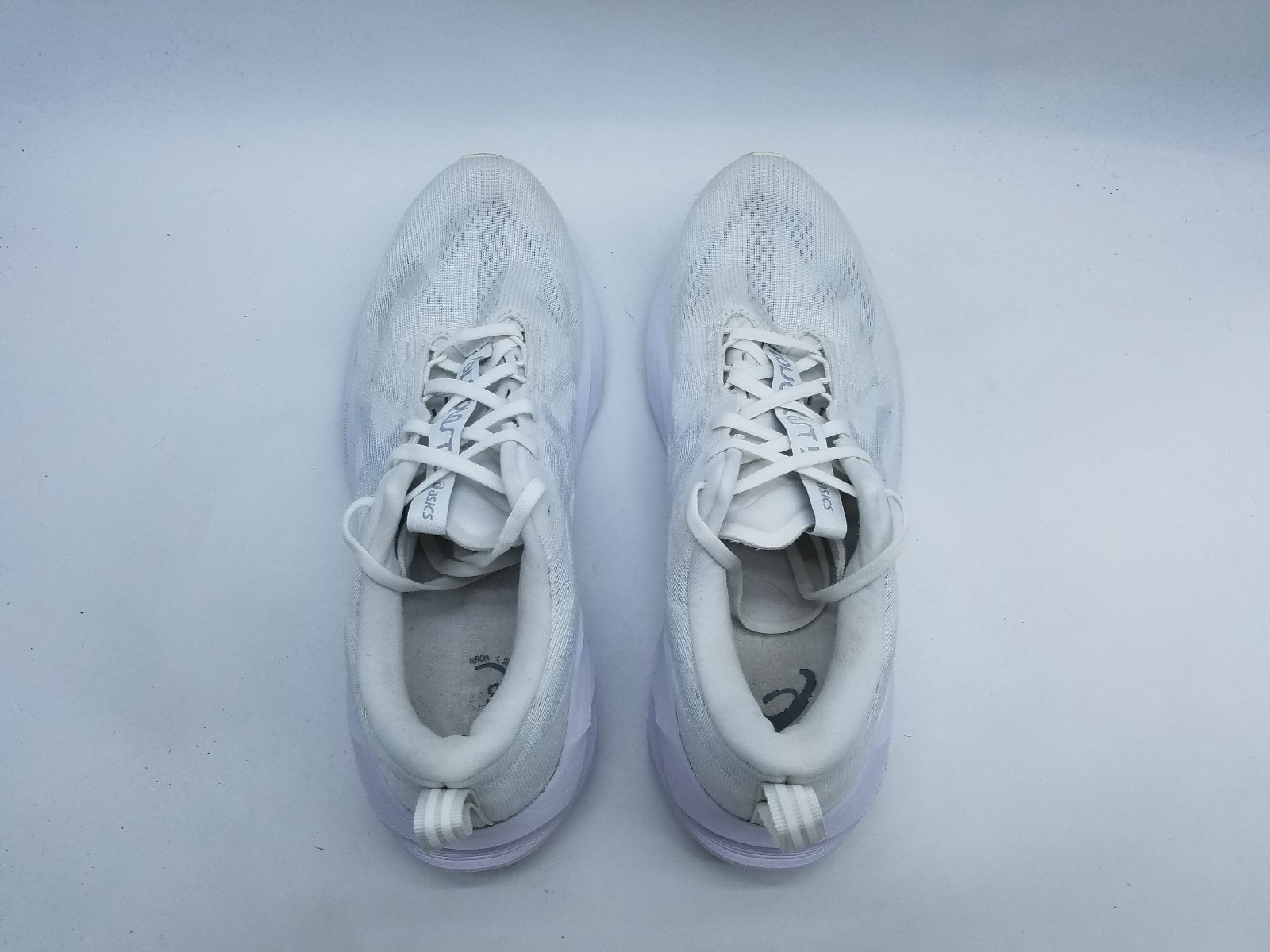 Asics Novoblast 5 Men’s Size 9.5 Running Shoes White
