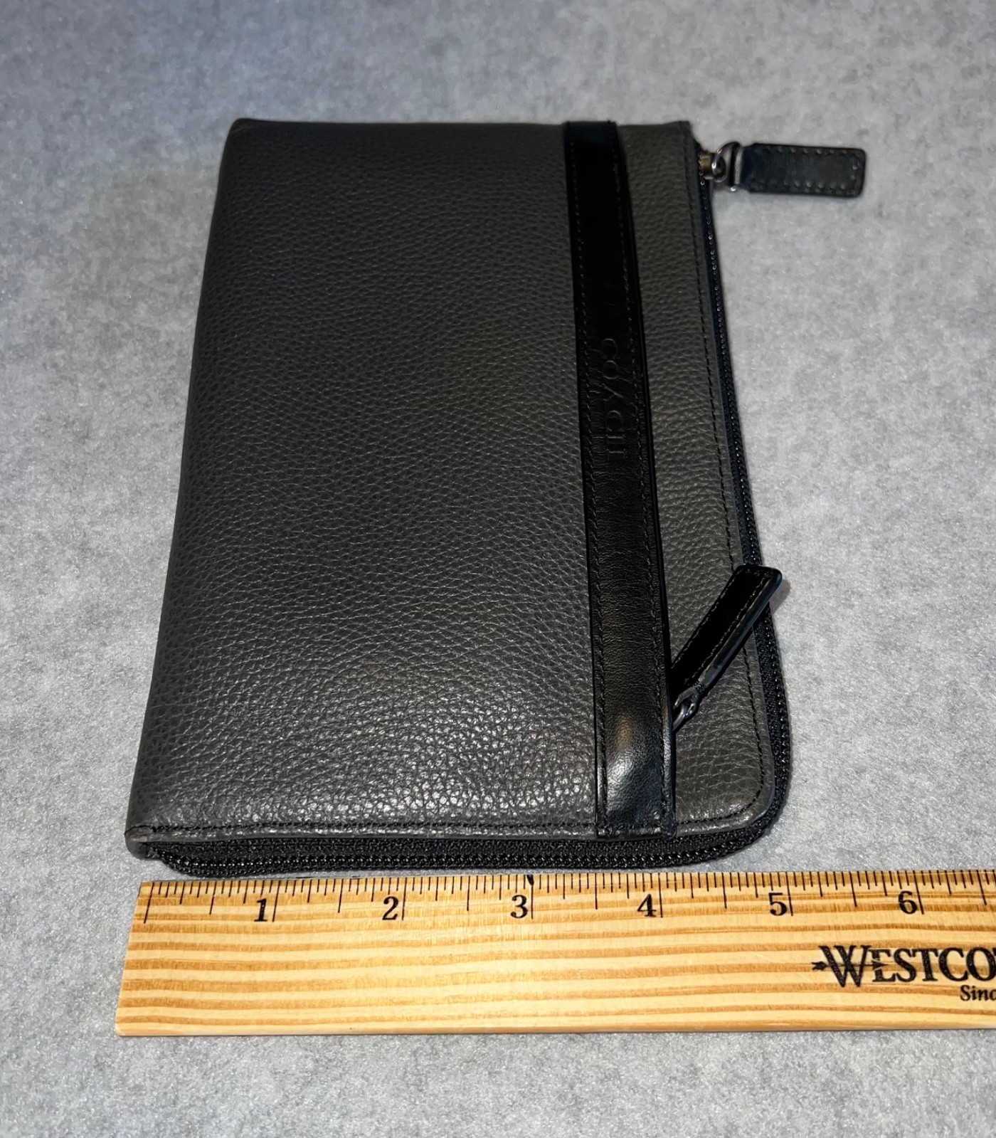 COACH CAMDEN LEATHER GREY/BLACK POUCH ENVELOPE STYLE WITH ZIPPER F62762